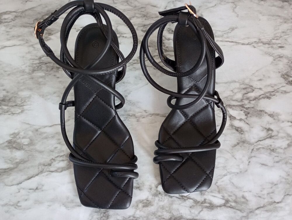 No Name Strappy Black Heel Sandals Shoes Size 7.5 - Picture 2 of 8